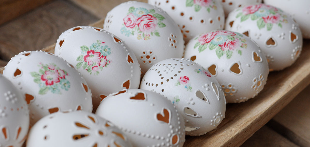 Vajíčka s něžnou výšivkou: Detaily vyvrtá modelářská bruska